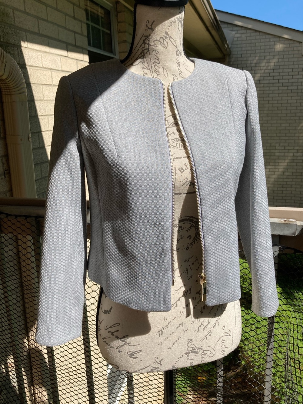 NEW Ted Baker Micah Cropped Textured Zip Front Blazer Gray Collarless Jacket
